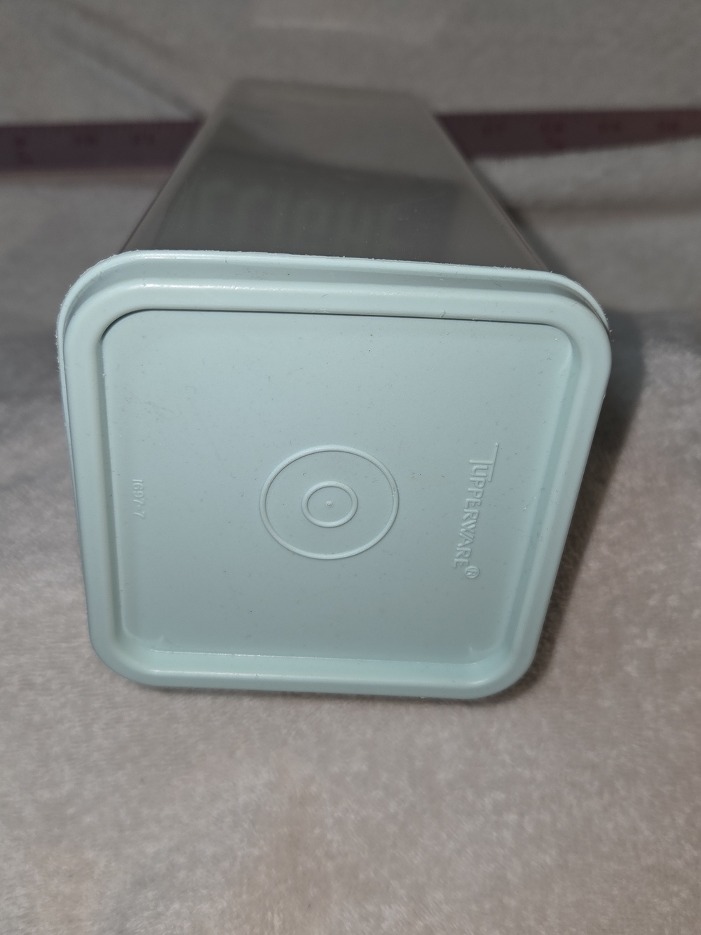 Tupperware Tea Storage Container - Picture 3 of 7